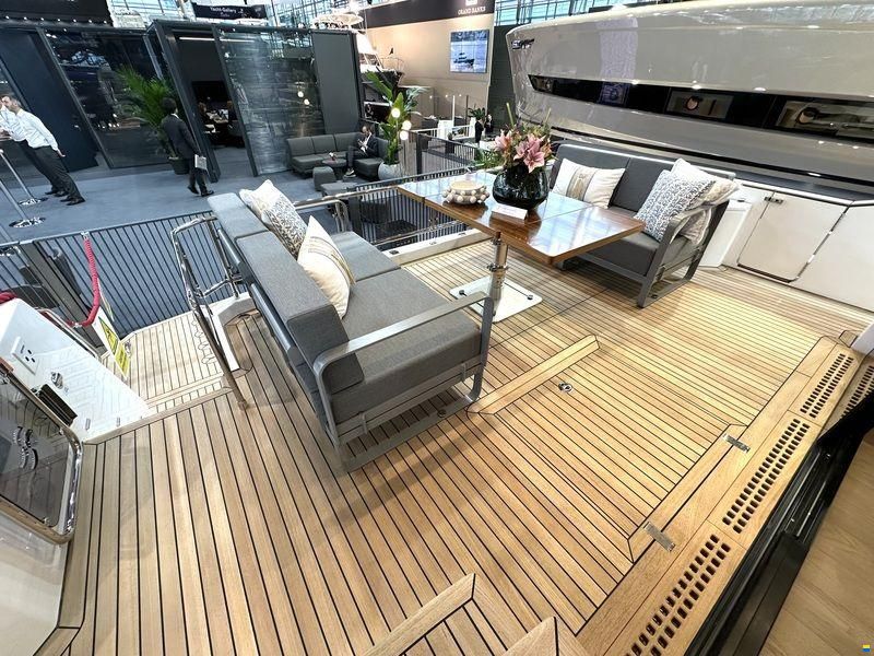 Sirena 48