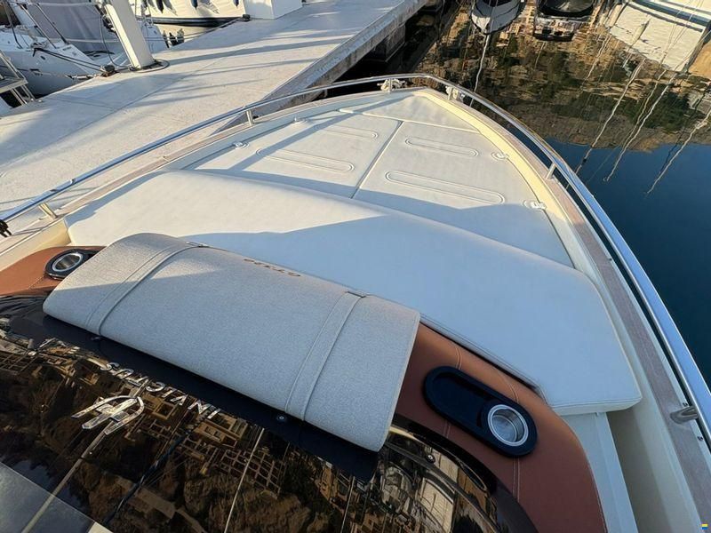 Invictus Yachts 320 GT
