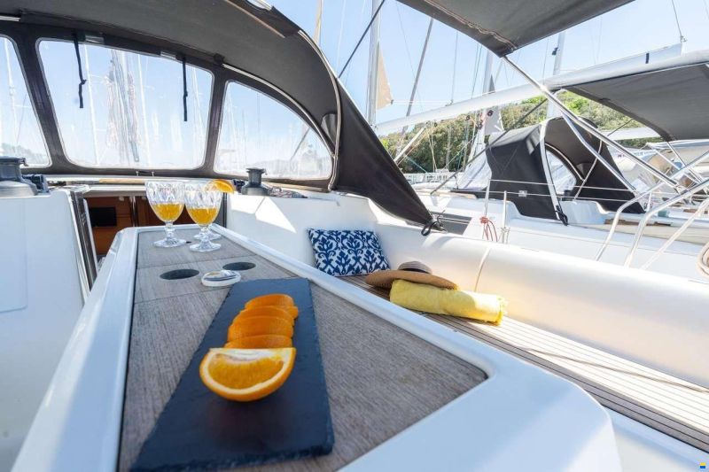 Dufour 412 GRAND LARGE