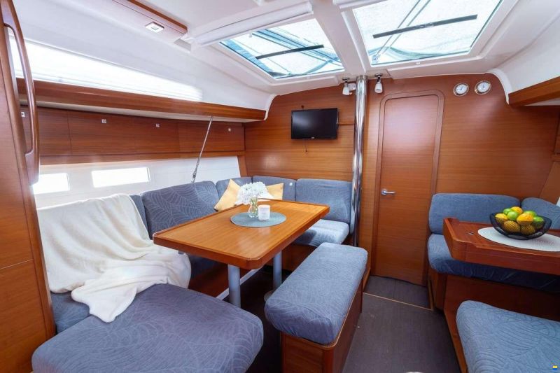 Dufour 412 GRAND LARGE