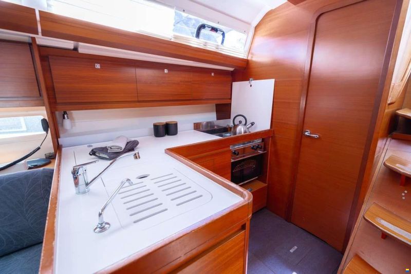 Dufour 412 GRAND LARGE