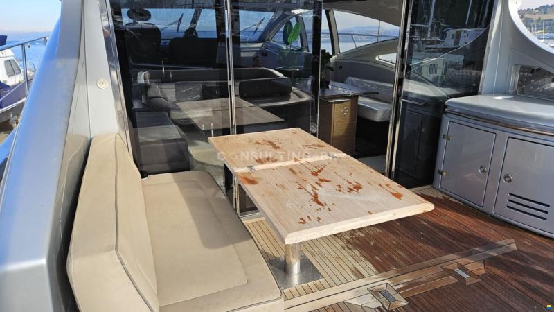 Azimut 68 S