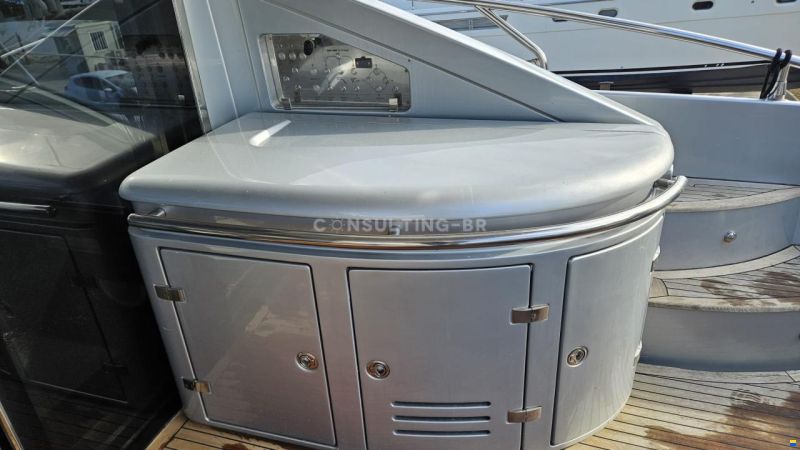 Azimut 68 S