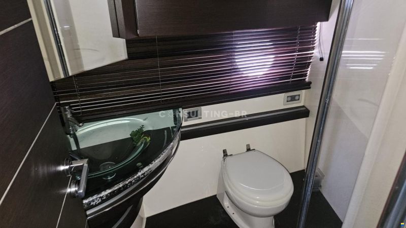 Azimut 68 S
