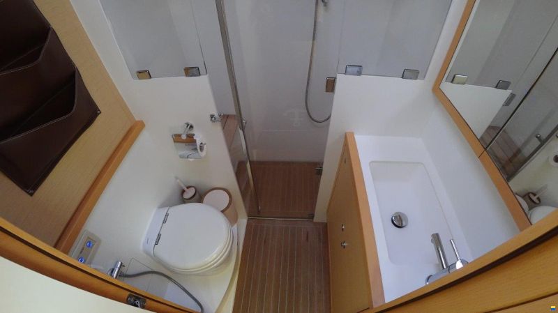 Lagoon 620