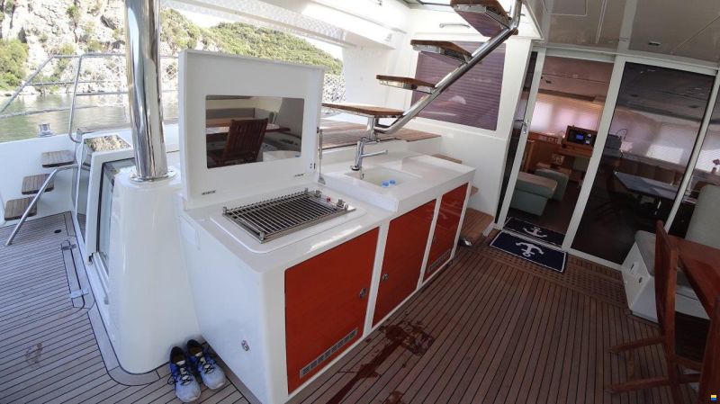 Lagoon 620