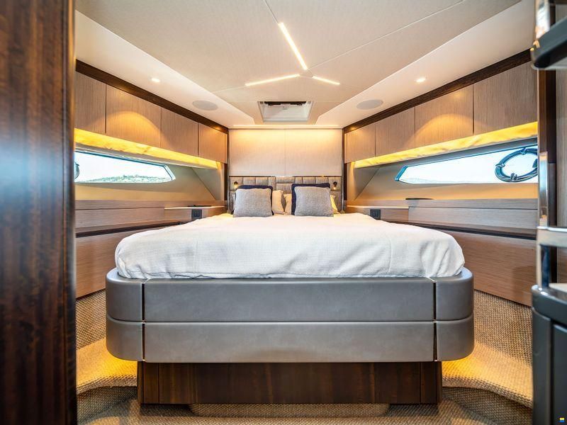 Sunseeker Manhattan 68