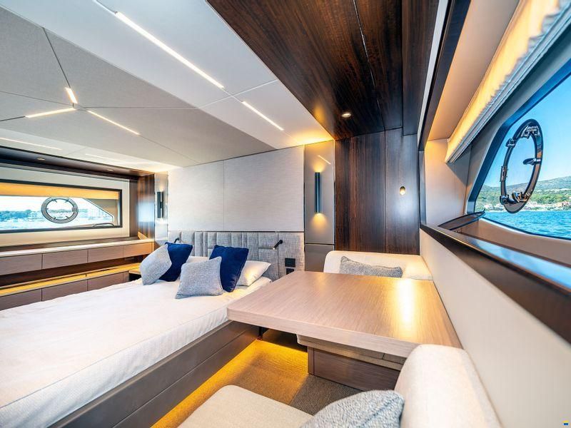Sunseeker Manhattan 68