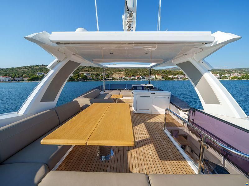 Sunseeker Manhattan 68