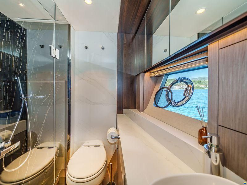 Sunseeker Manhattan 68
