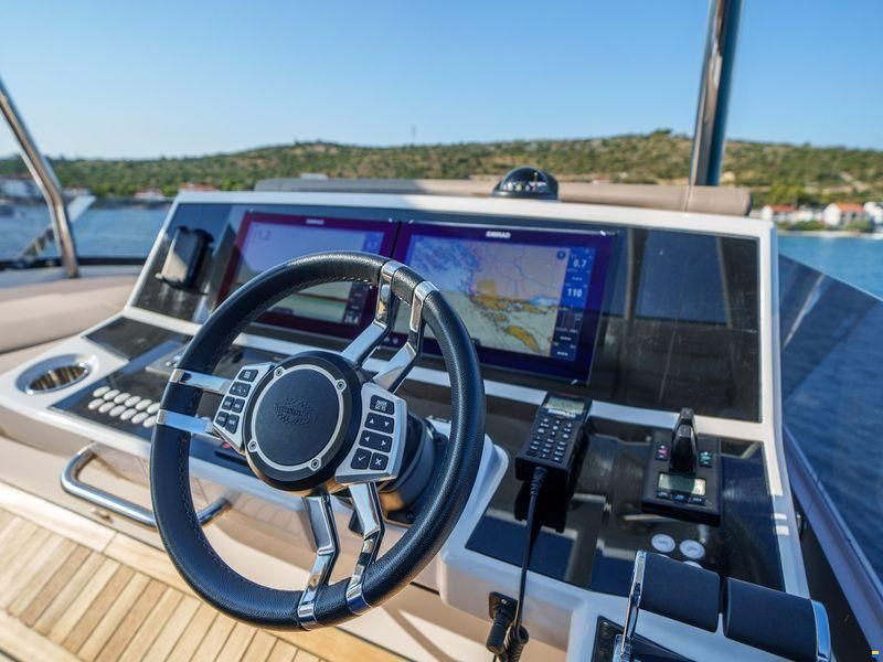 Sunseeker Manhattan 68