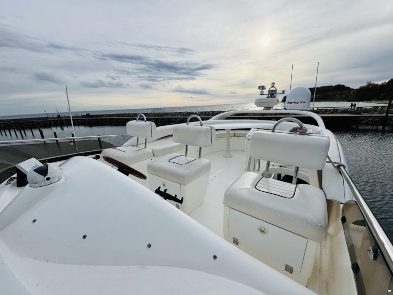 Fairline Phantom 38 Fly