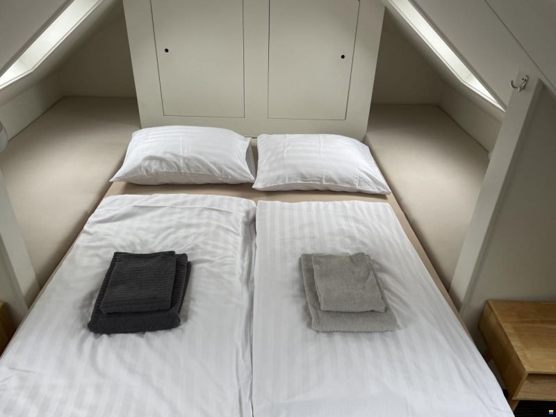 PRINS HOMESHIP 1350 Houseboat Flark