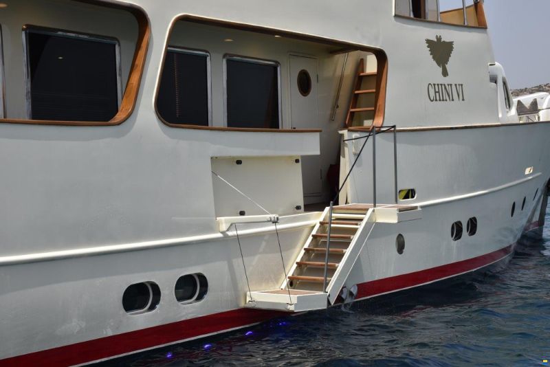 Custom Steel Gentlemen Yacht