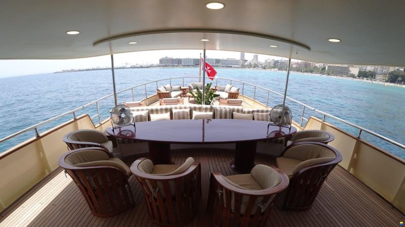 Custom Steel Gentlemen Yacht