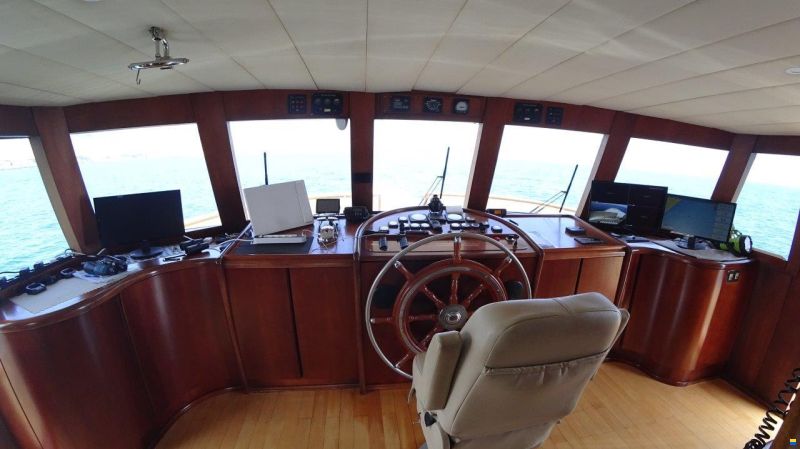 Custom Steel Gentlemen Yacht