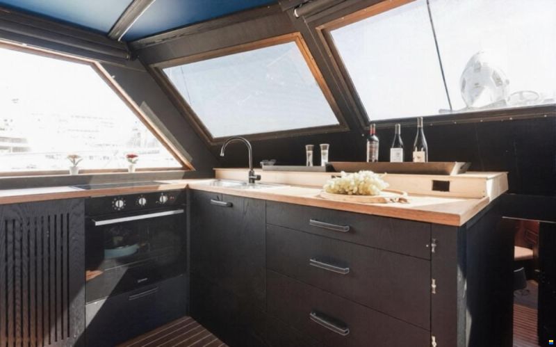 Hatteras 60 Fly