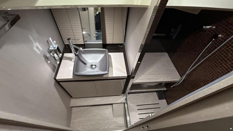 Invictus 370GT