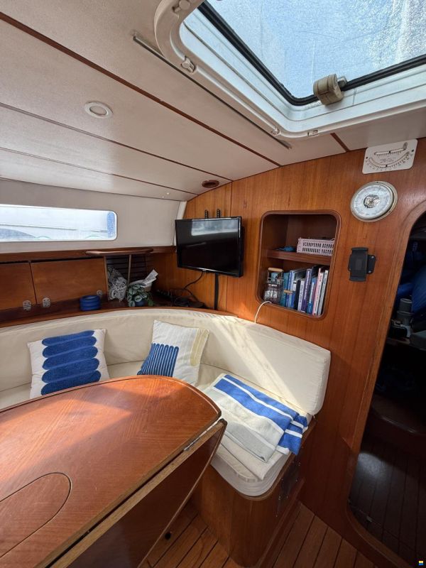 Beneteau Oceanis 44 CC