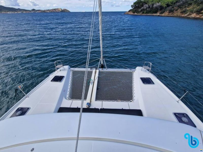 Lagoon 42