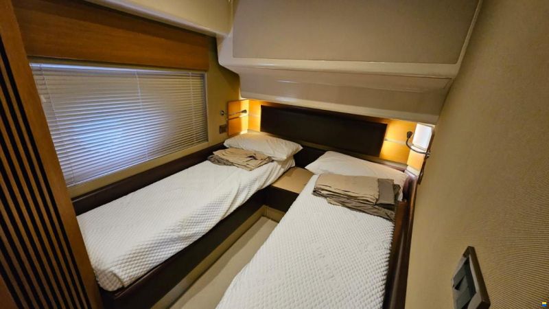 Azimut 60