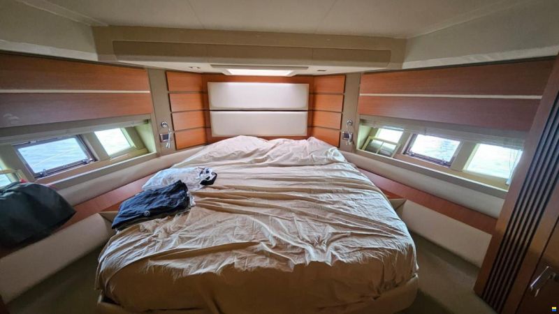 Azimut 60