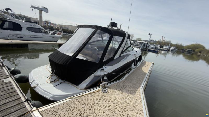 Crownline 315SCR