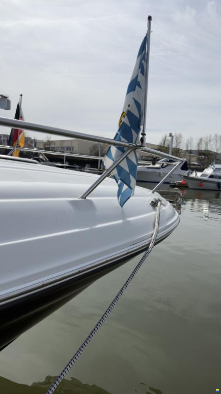 Crownline 315SCR