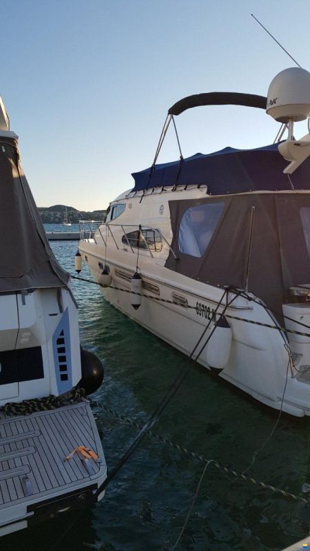 Sealine T 51