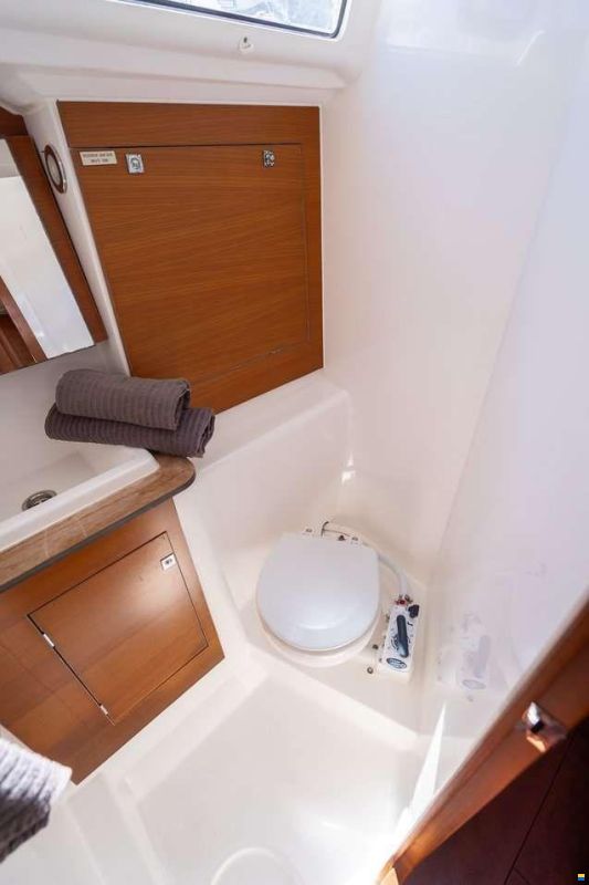 Dufour 382 GRAND LARGE