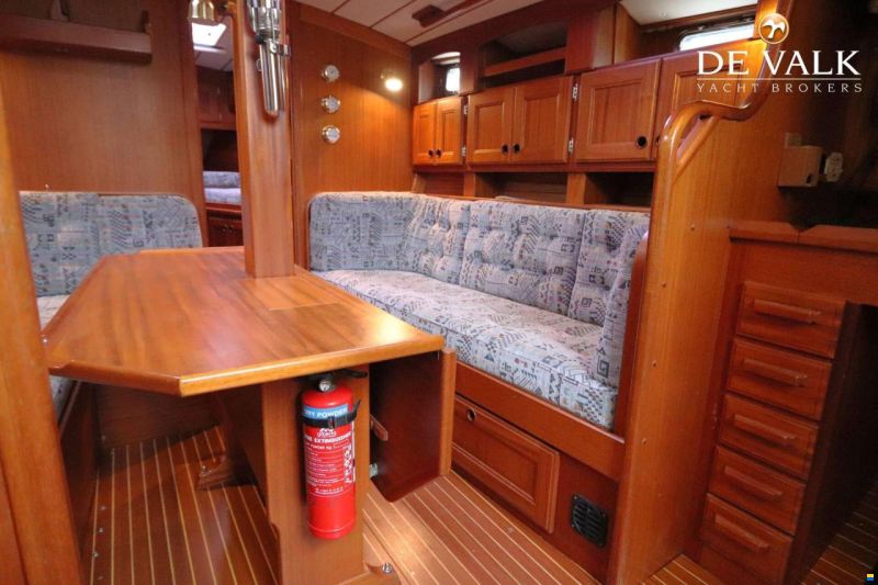 Najad 390