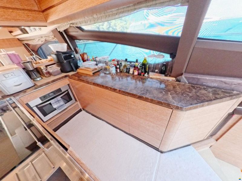 Azimut 64 Flybridge