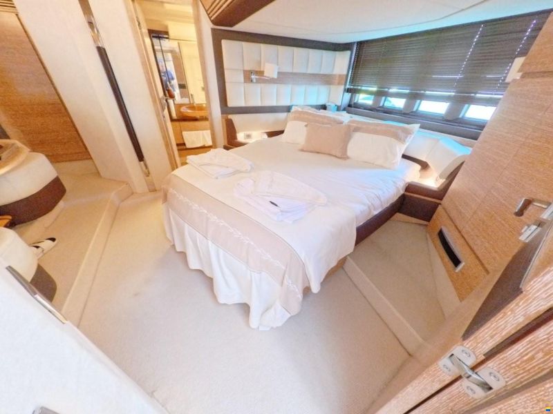 Azimut 64 Flybridge