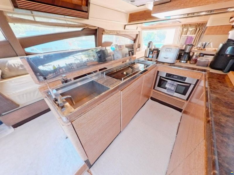 Azimut 64 Flybridge