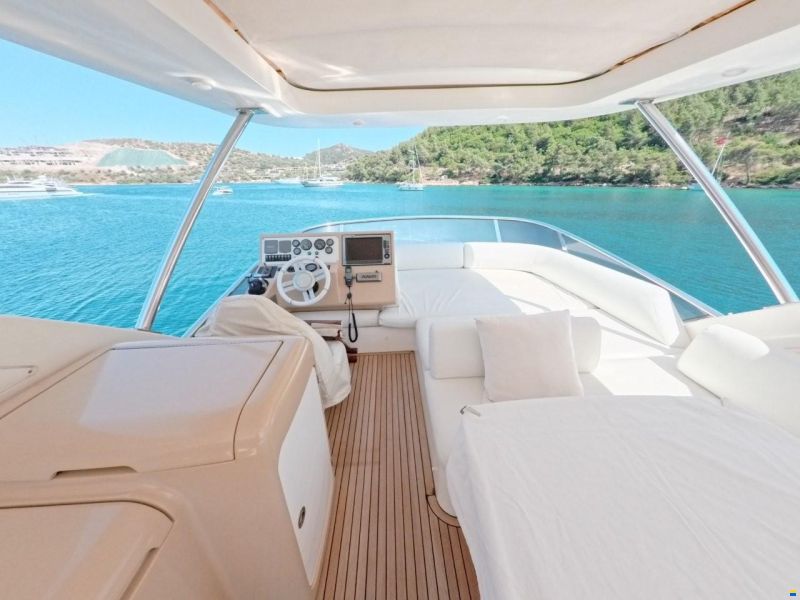Azimut 64 Flybridge