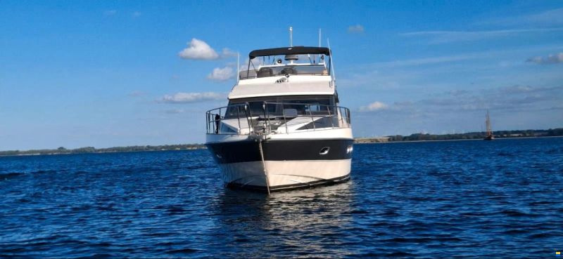 Neptunus 138 Sedan Fly