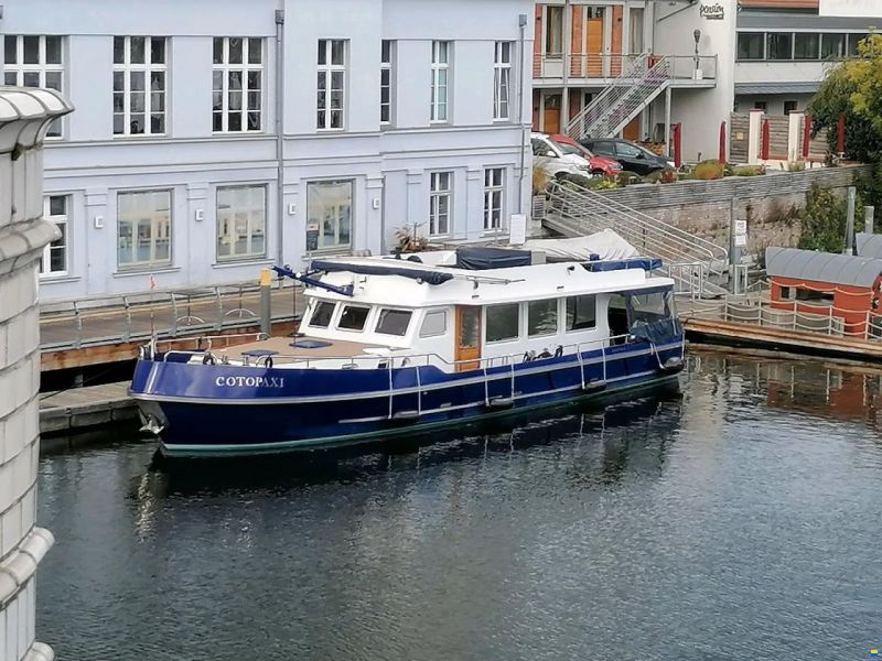 Trapper Motorboot-Hausboot
