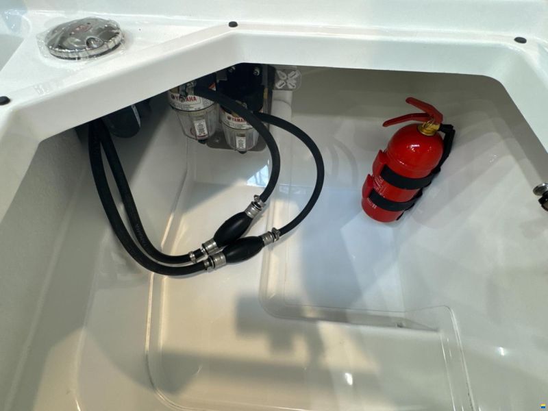 Yamarin AURA Cabin 34