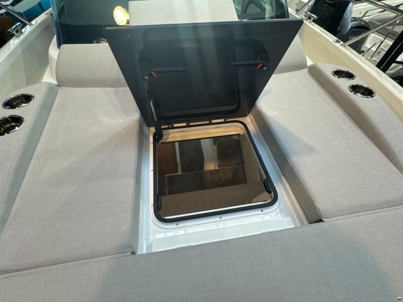 Yamarin AURA Cabin 34