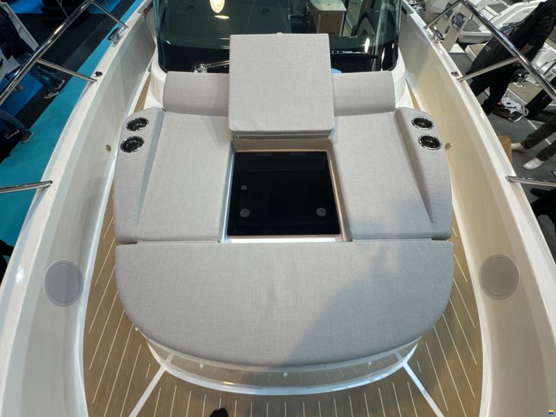 Yamarin AURA Cabin 34