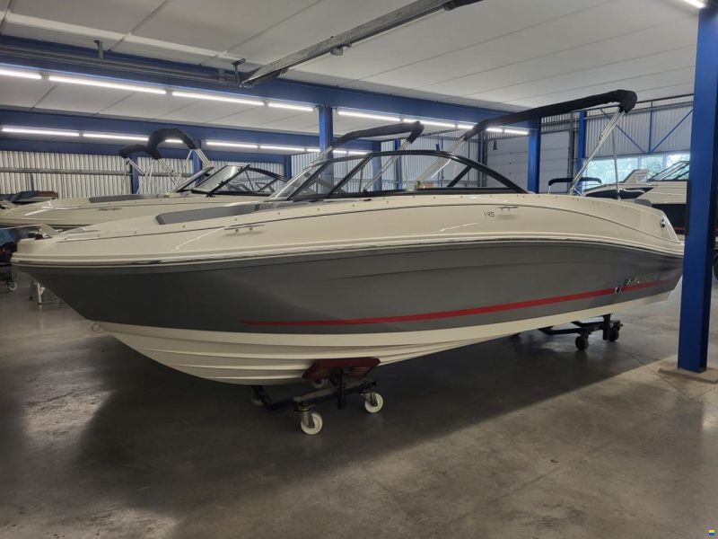 Bayliner VR5 Outboard