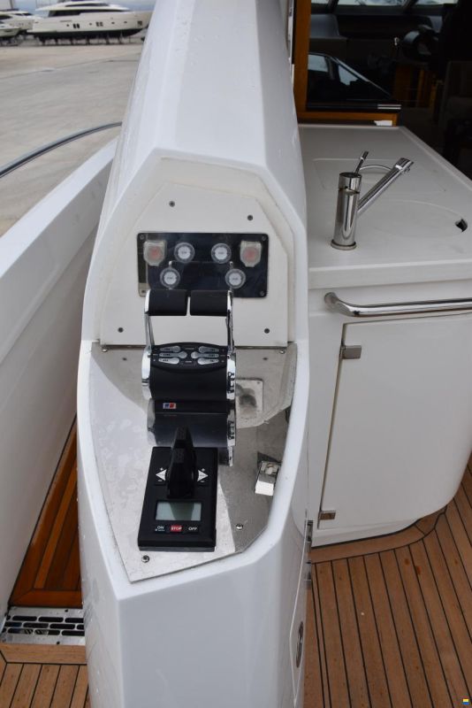 Sunseeker Predator 80