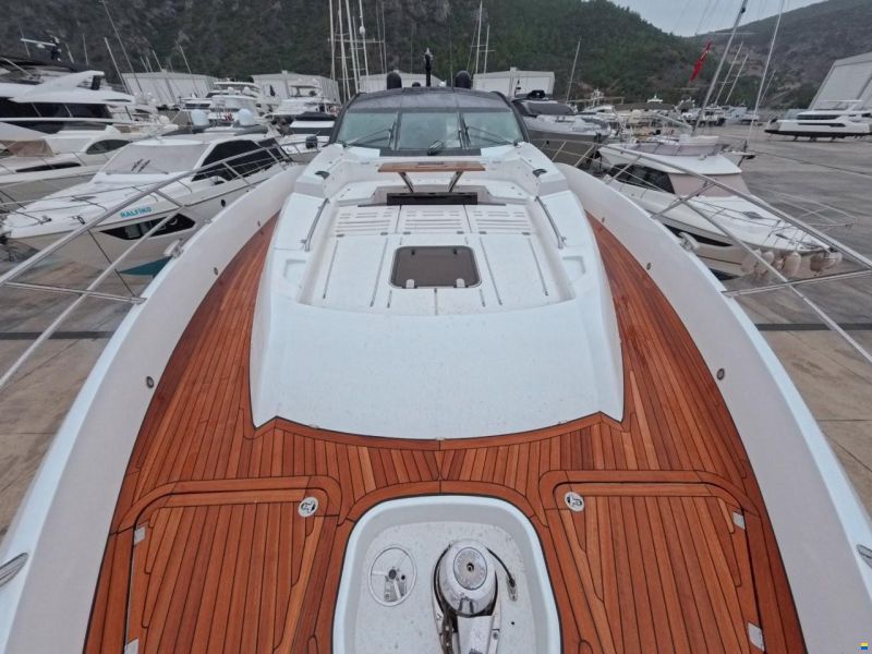 Sunseeker Predator 80