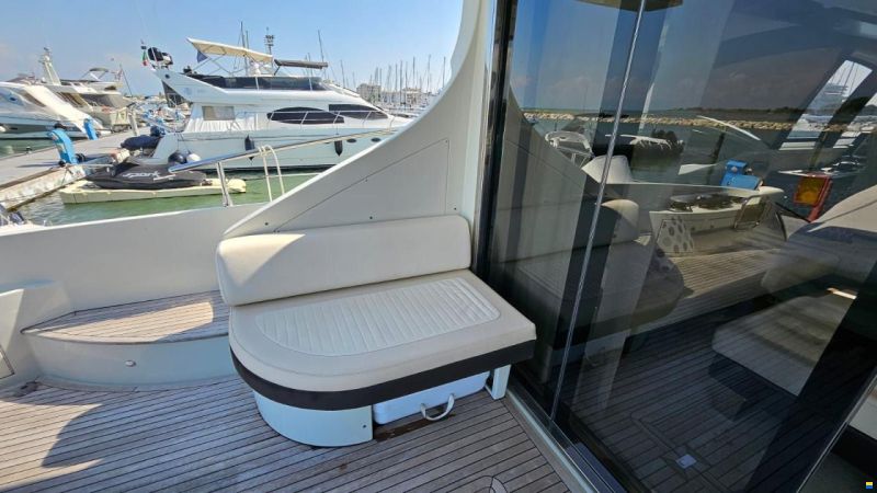 Azimut 62S