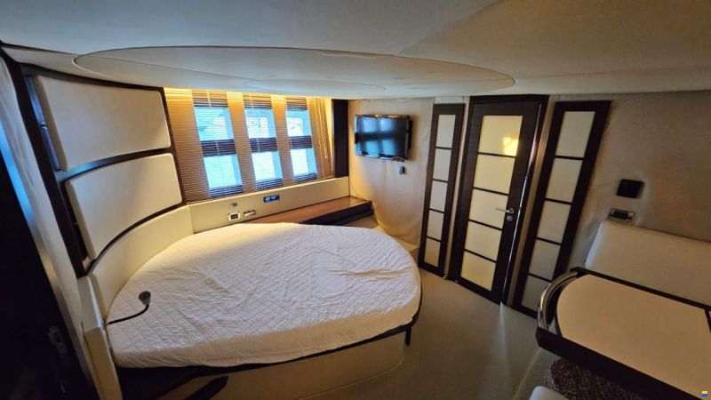 Azimut 62S