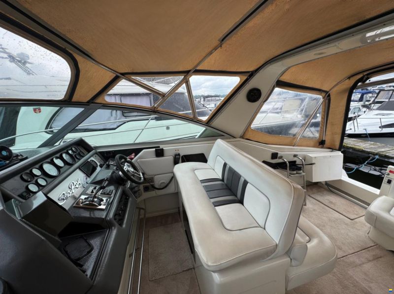 Sea Ray 350 Sundancer