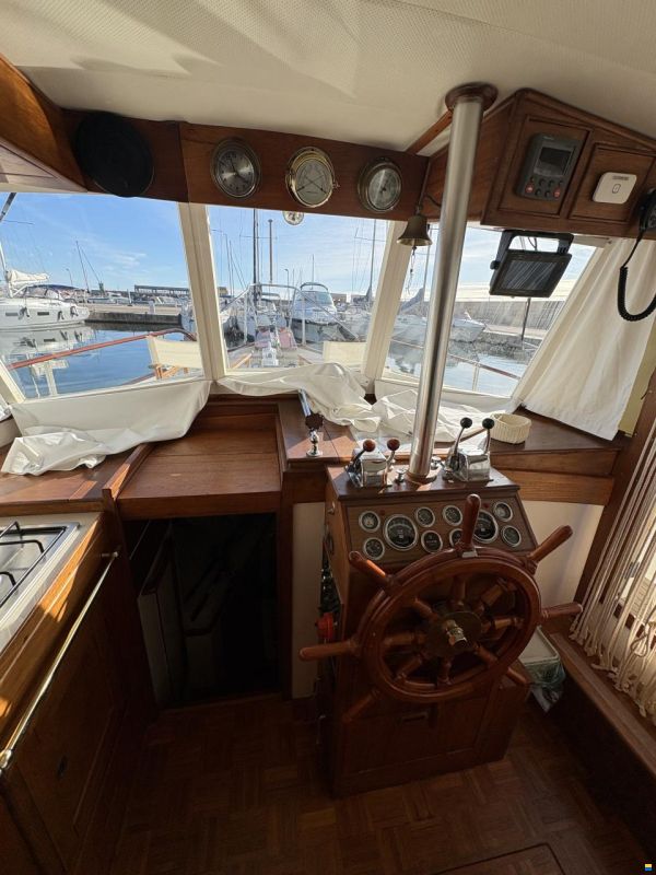 American Marine Grand Banks 36 Classic