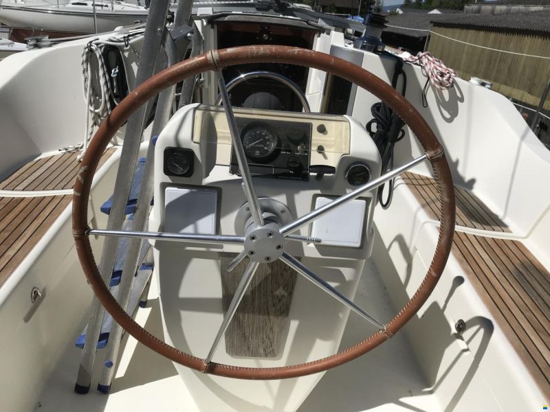 Beneteau Oceanis 370