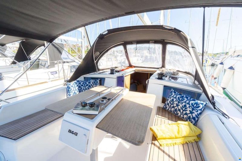 Dufour 360 GRAND LARGE