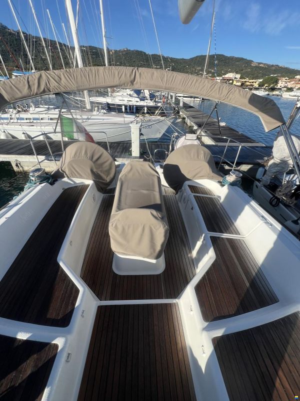 Jeanneau Yacht 53